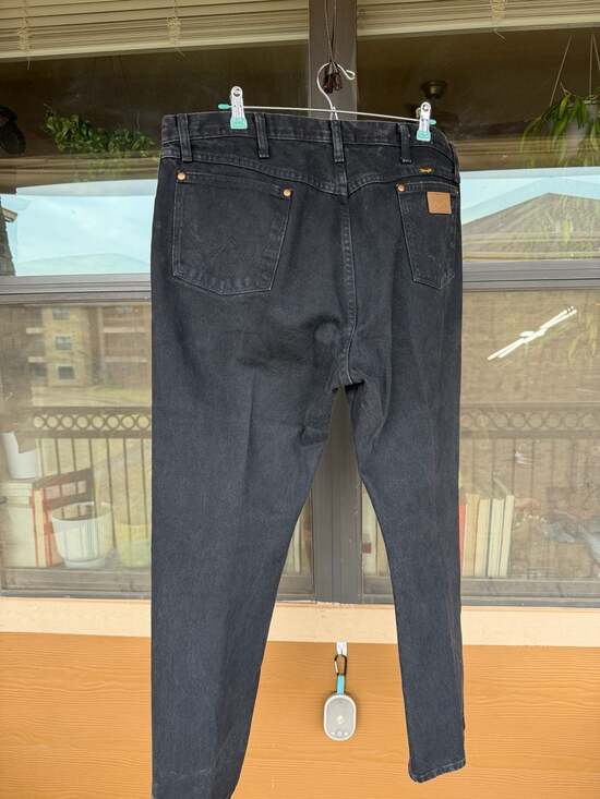 Wrangler Cowboy Cut Original Fit Jeans Black Denim 13MWZWK Men W40 L32 - Picture 4 of 11